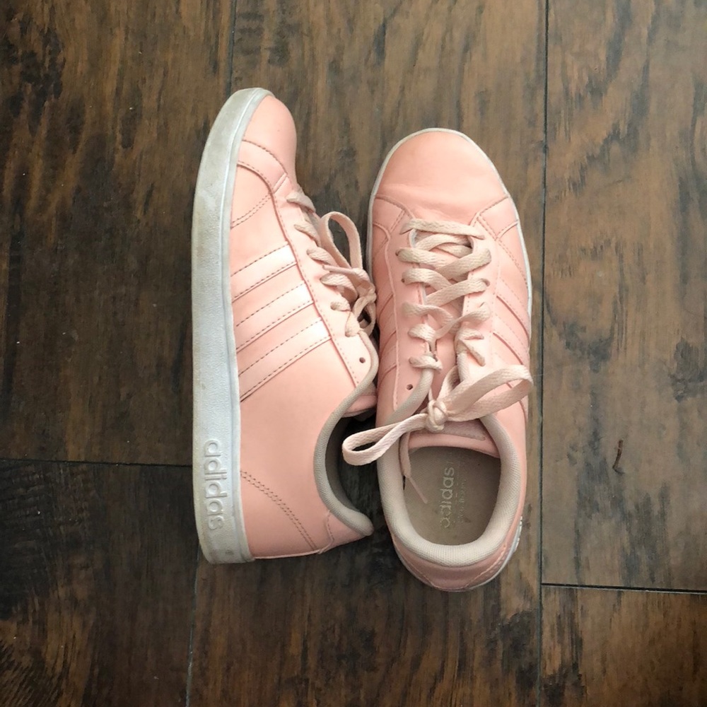 Adidas Tennis Shoes